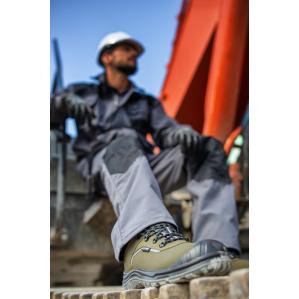 Напівчеревики нубукові LAHTI PRO L30438 S3 SRC хакі - 1